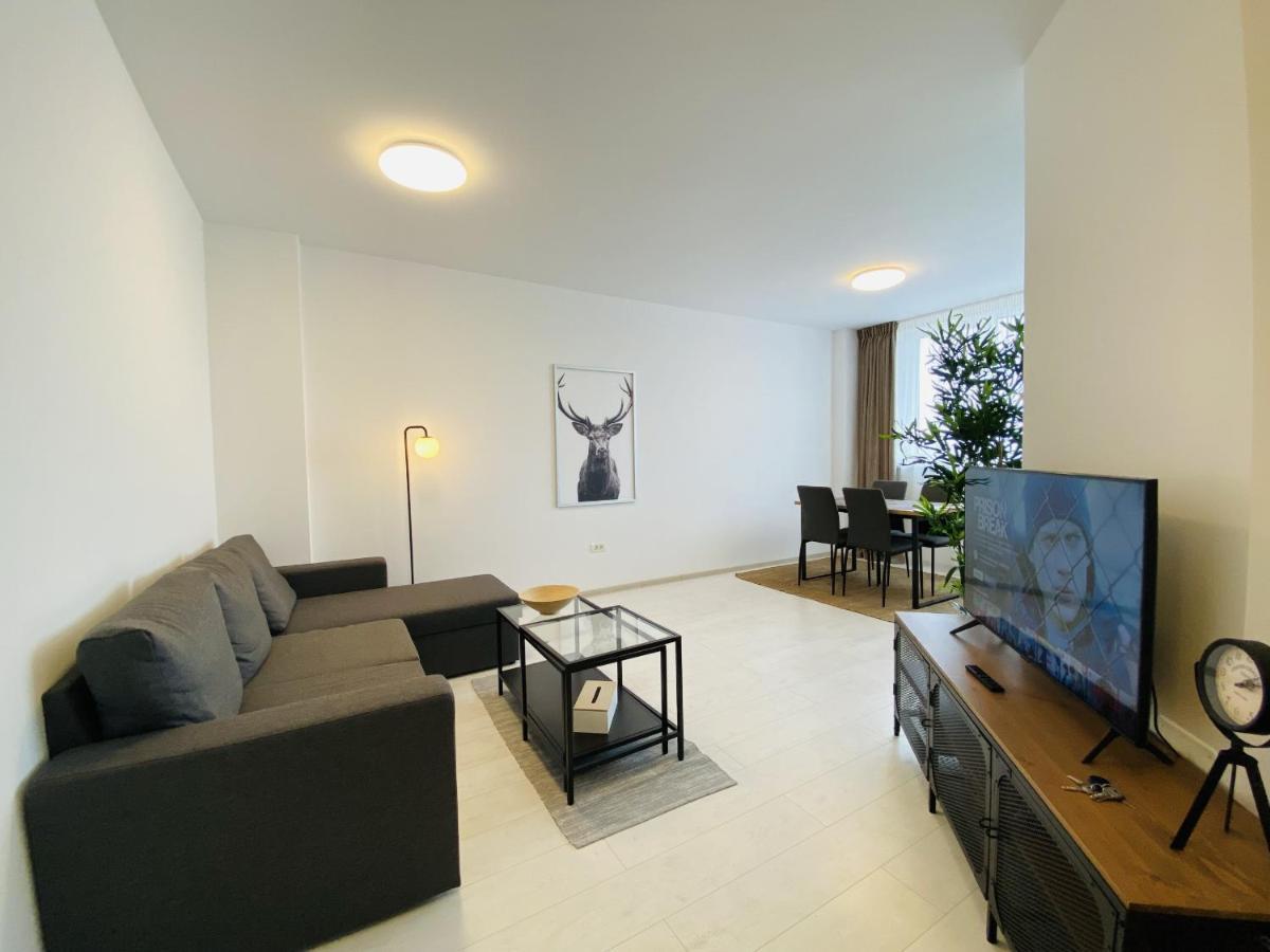 Apartament Charming Flat In Brasov With Balcony Panoramic View Zewnętrze zdjęcie